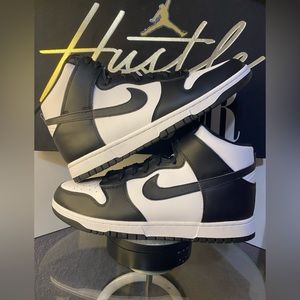 Nike Dunk Hi Retro Panda